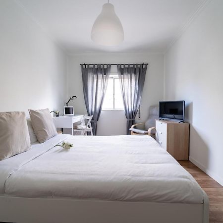 Alvares Araujo - Apartamento Familiar Perto Da Estacao De Comboios บรากา ภายนอก รูปภาพ