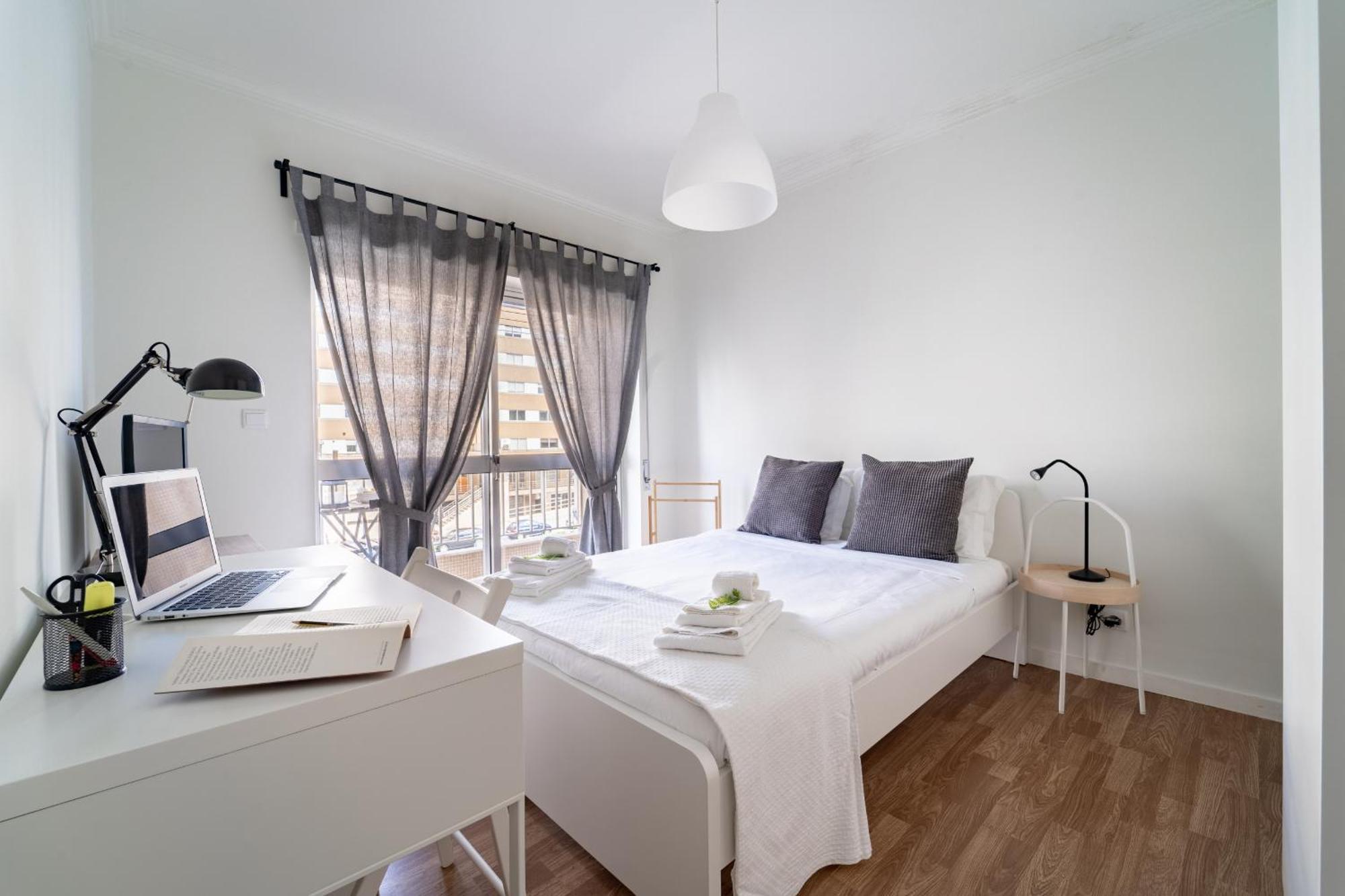 Alvares Araujo - Apartamento Familiar Perto Da Estacao De Comboios บรากา ภายนอก รูปภาพ