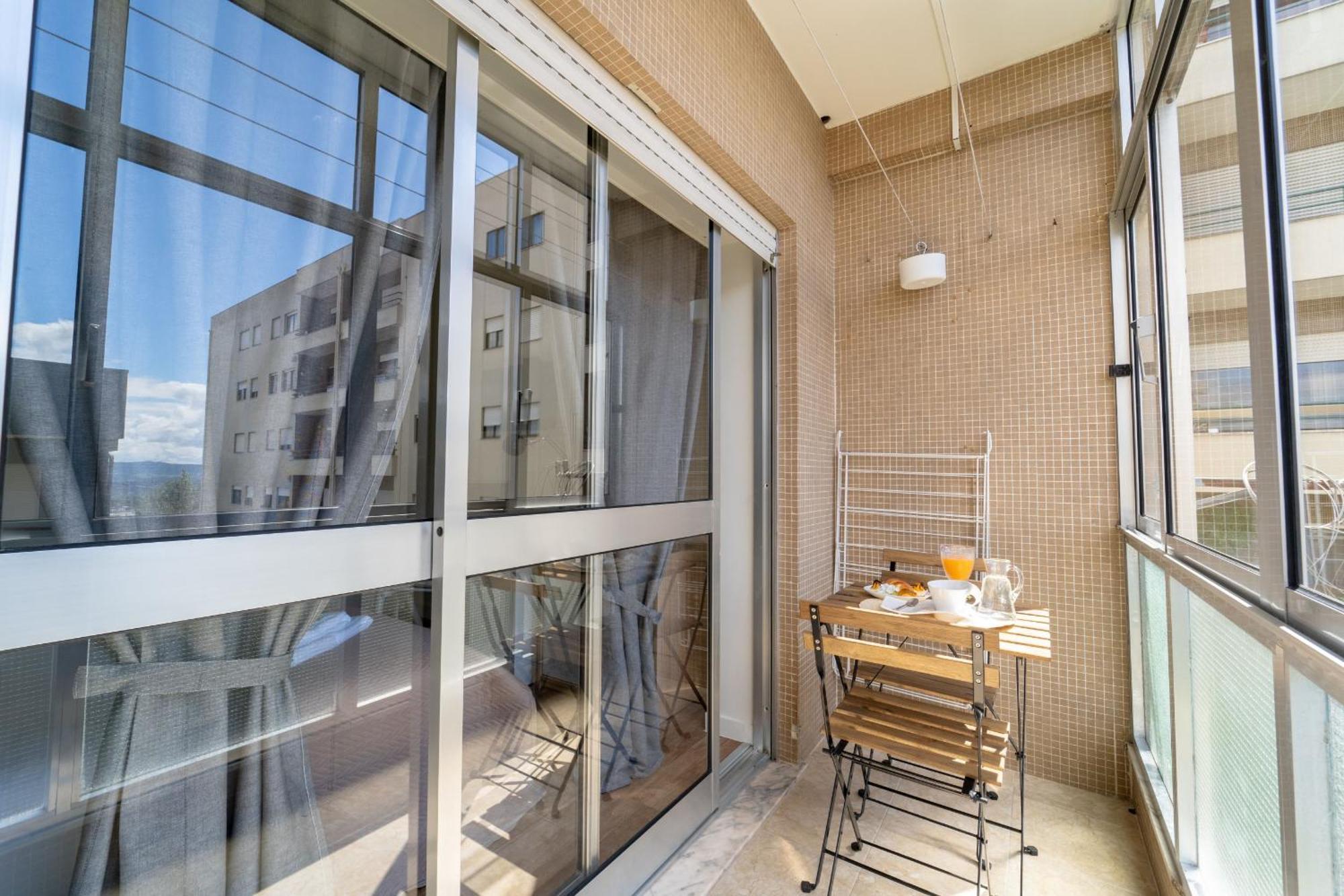 Alvares Araujo - Apartamento Familiar Perto Da Estacao De Comboios บรากา ภายนอก รูปภาพ