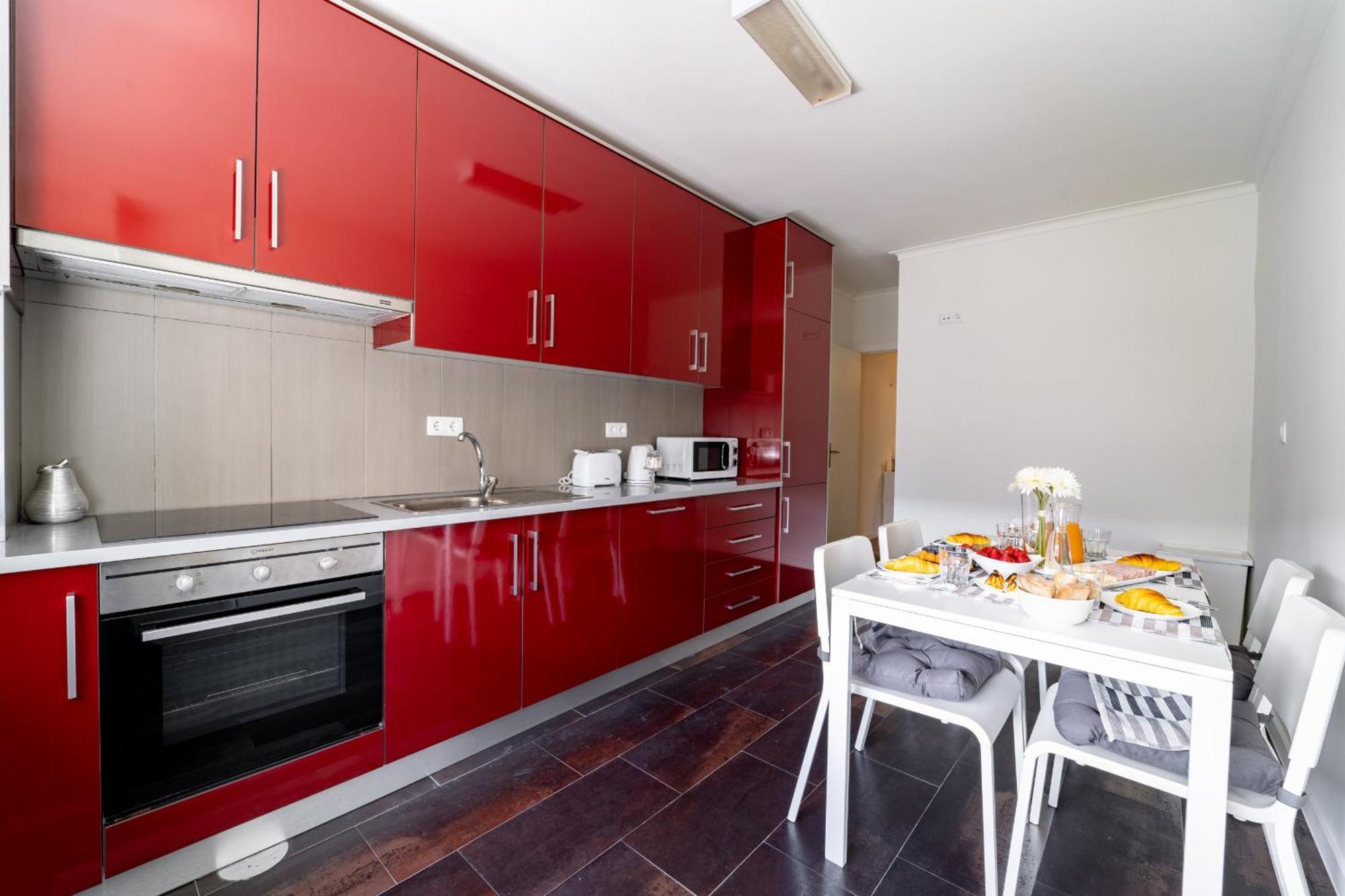Alvares Araujo - Apartamento Familiar Perto Da Estacao De Comboios บรากา ภายนอก รูปภาพ