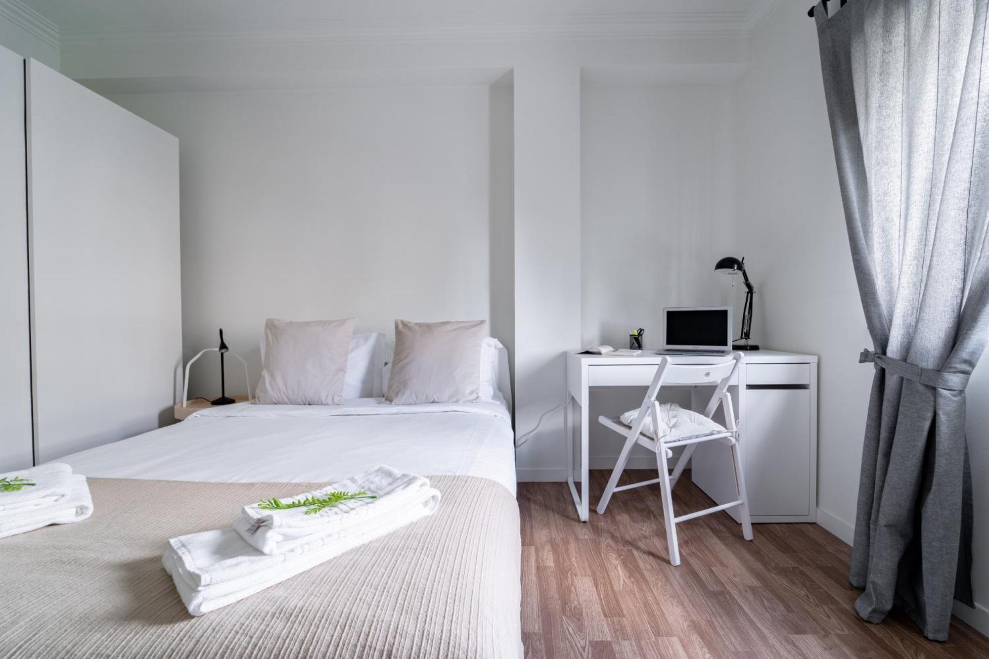 Alvares Araujo - Apartamento Familiar Perto Da Estacao De Comboios บรากา ภายนอก รูปภาพ