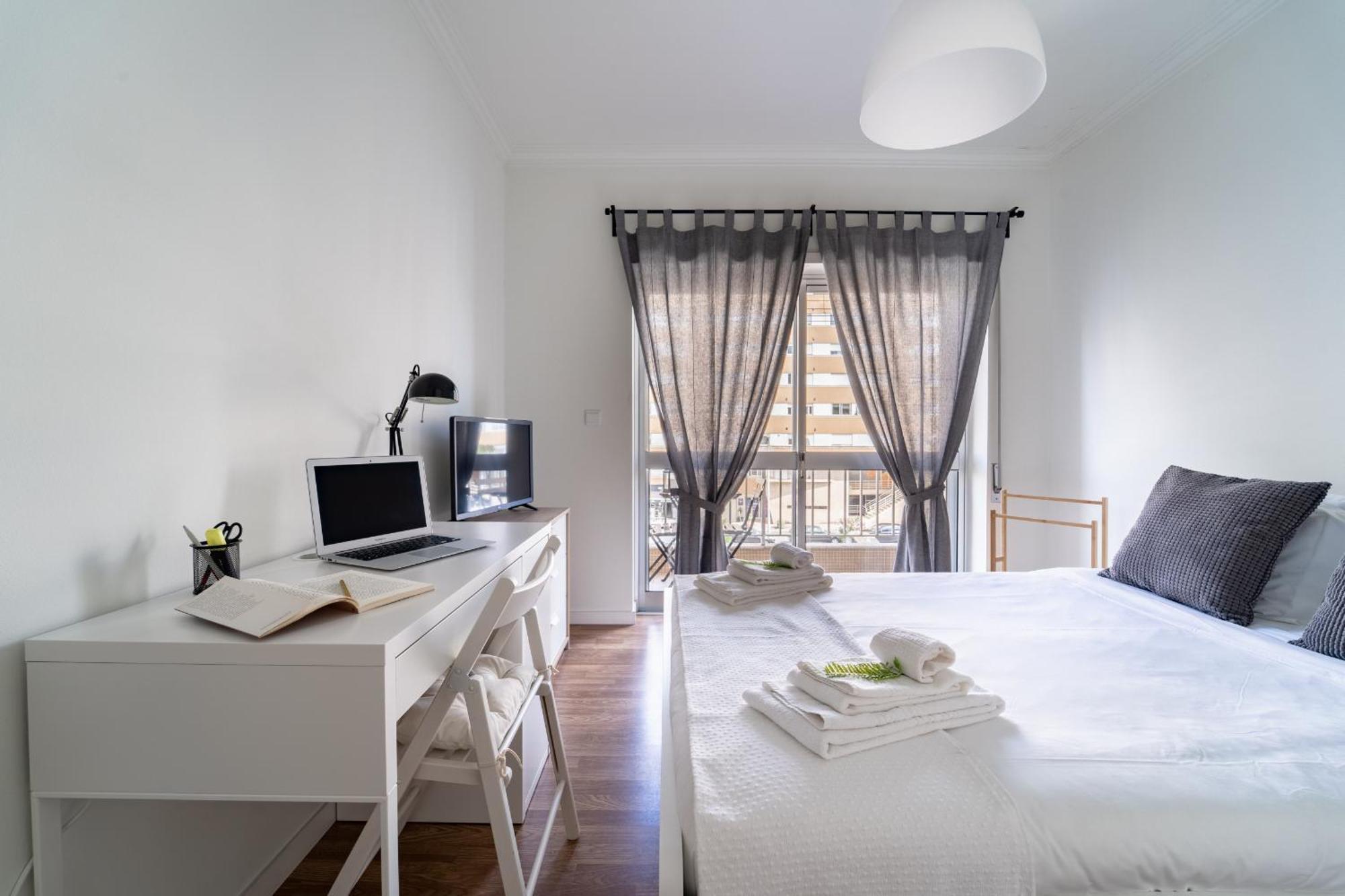 Alvares Araujo - Apartamento Familiar Perto Da Estacao De Comboios บรากา ภายนอก รูปภาพ