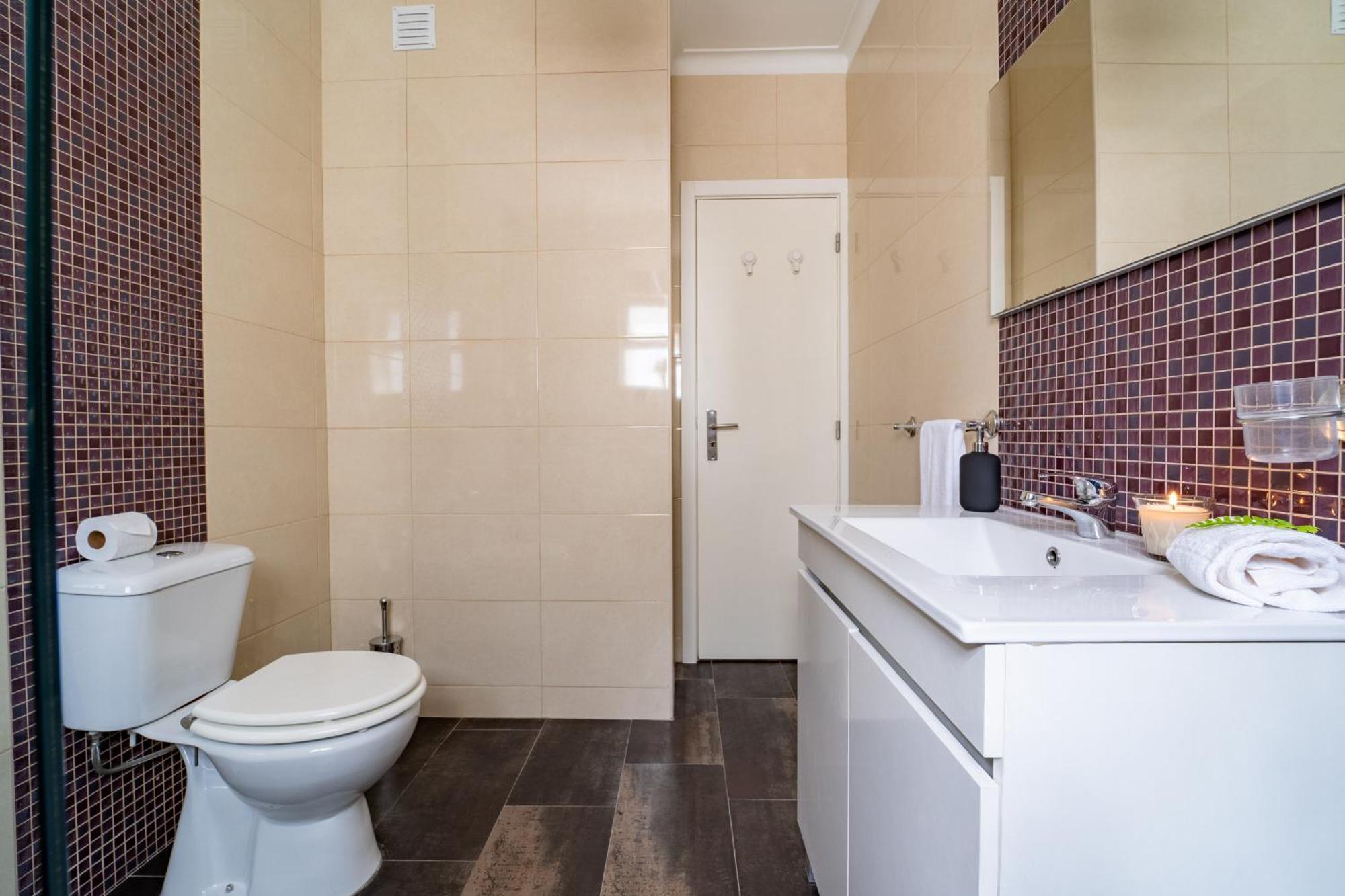 Alvares Araujo - Apartamento Familiar Perto Da Estacao De Comboios บรากา ภายนอก รูปภาพ